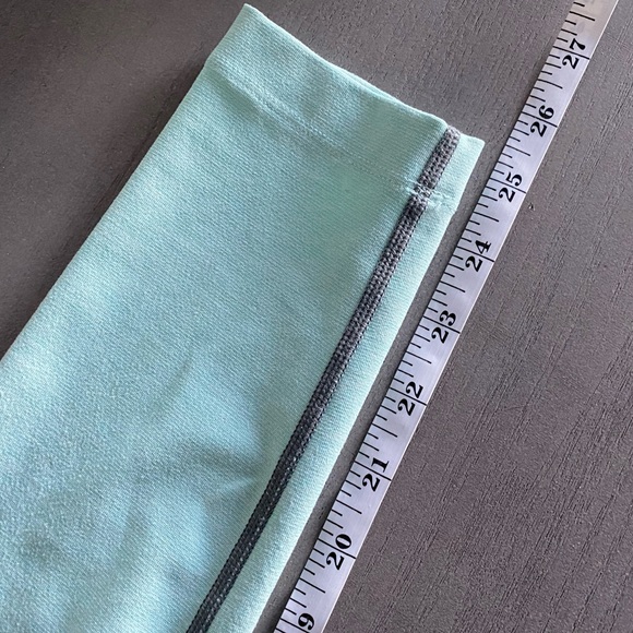Outdoor Voices 7/8 Dipped Legging Size XS - Picture 9 of 10
